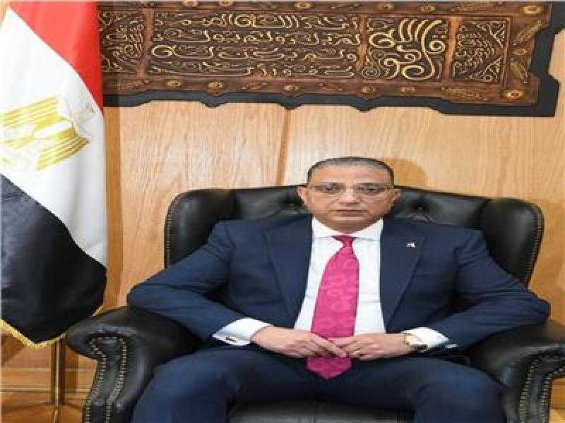 بعد التجديد له.. محافظ الفيوم يزف بشرى سارة للمواطنين
