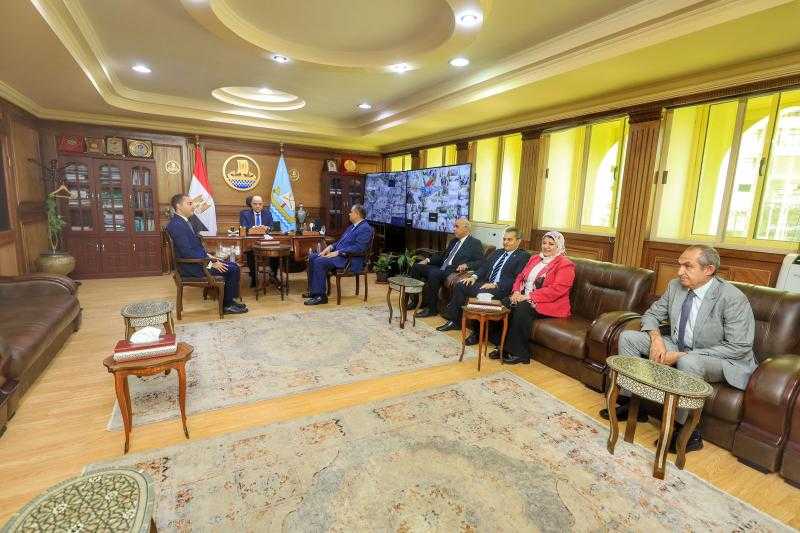 محافظ كفر الشيخ يلتقي بعدد من الصحفيين والإعلاميين عقب تولي مهام عمله