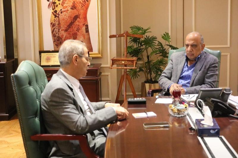 الدكتور محمود عصمت: إتاحة الكهرباء بجودة واستمرارية واستقرار من أهم الأهداف الحالية