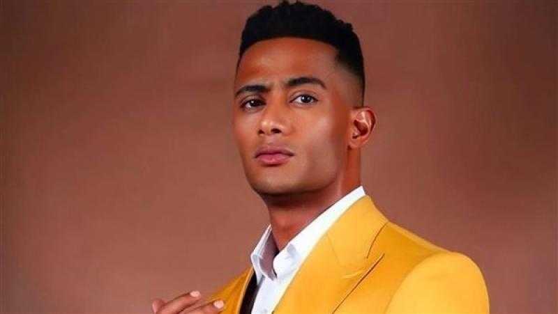 ”لفظ خارج”.. شاهد عيان يكشف سر شجار محمد رمضان مع شاب بالساحل