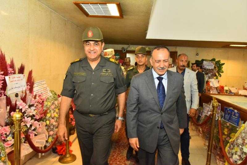 محافظ أسيوط يستقبل قائد المنطقة الجنوبية العسكرية للتهنئة باختياره محافظا للإقليم
