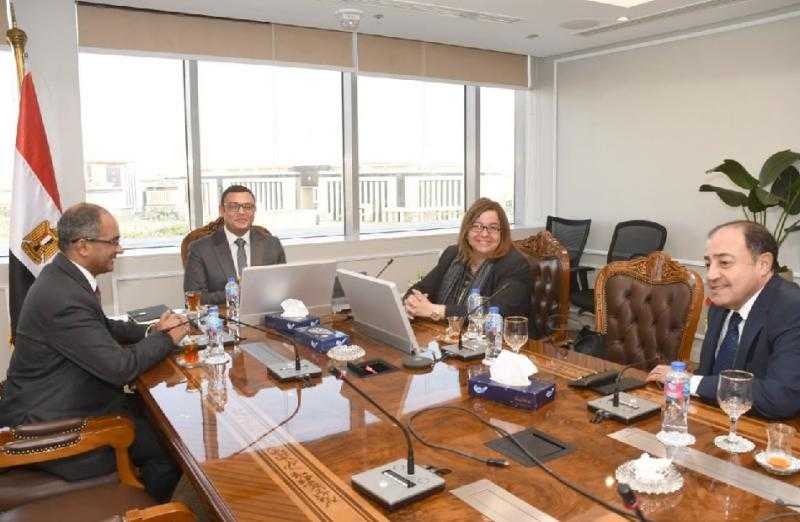 وزير الإسكان يتابع موقف تنفيذ الوحدات السكنية ضمن المبادرة الرئاسية ”سكن لكل المصريين”