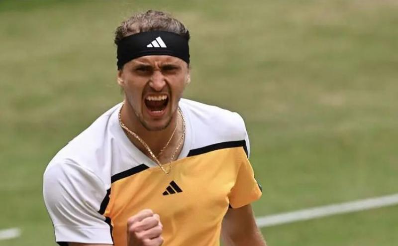 زفيريف مهدد بالغياب عن أولمبياد باريس بسبب الإصابة