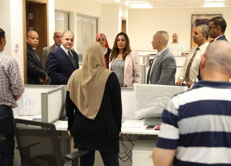 خط أحمر