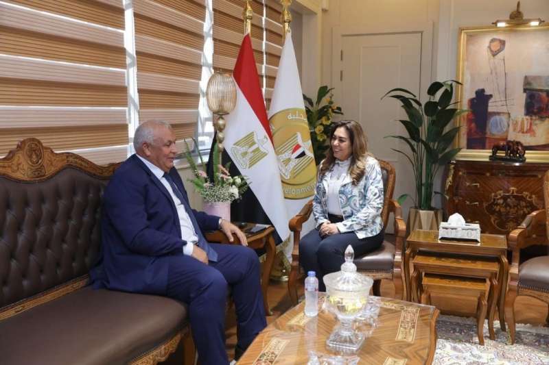 خط أحمر
