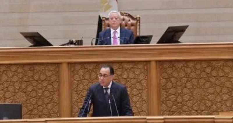 برنامج الحكومة الجديدة خارطة طريق لتخفيف هموم البسطاء.. سياسيون: حكومة مدبولى قادرة على خلق جسور ثقة مع المواطن.. روشتة عاجلة للخروج من الأزمة الاقتصادية