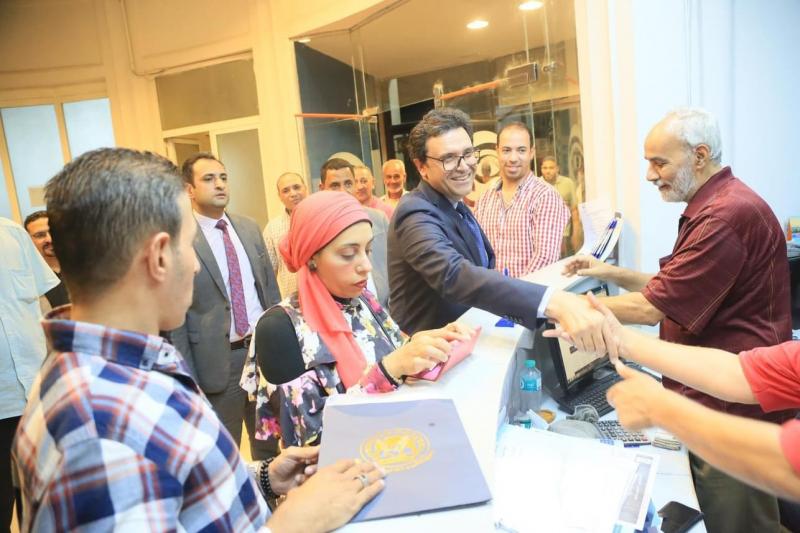 جولة مفاجئة لوزير الثقافة في المواقع الثقافية بساحة دار الأوبرا