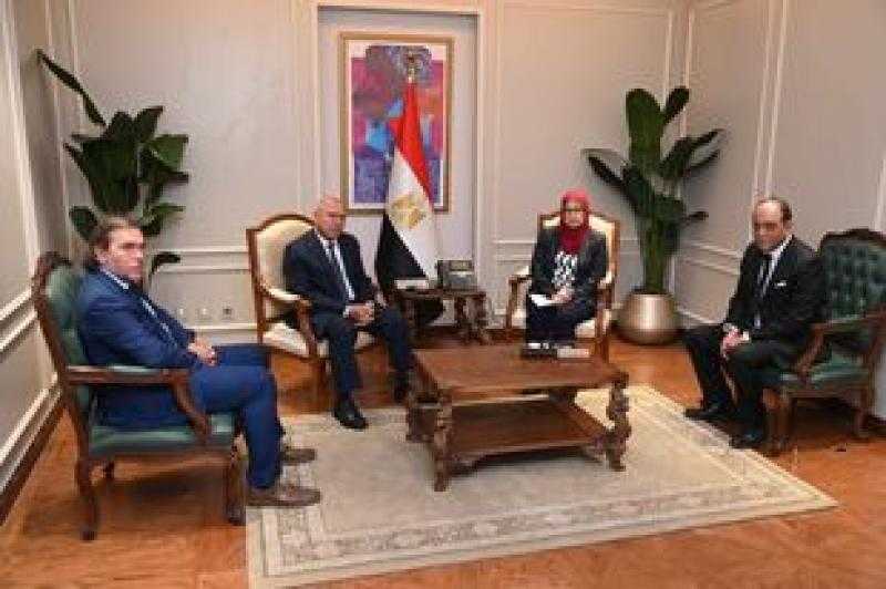 «مصنع بوتاجاز» باستثمارات 50 مليون يورو.. الوزير يبحث مع ممثلي «بوش» خطط عملهم بمصر