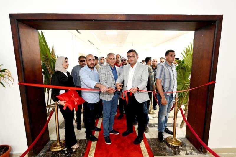 خط أحمر