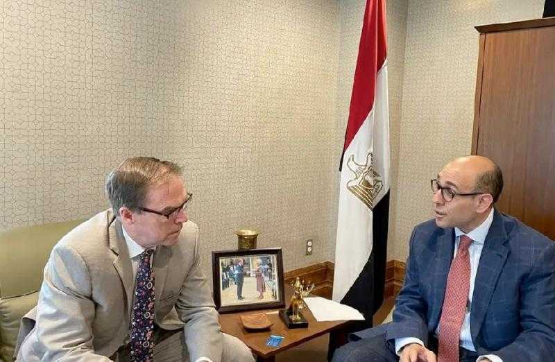 سفير مصر بكندا يبحث مع رئيس رابـطة الغـاز الكنديـة سُبل التعاون مع مصر باعتبارها مركزا إقليميا بازغا للطاقة