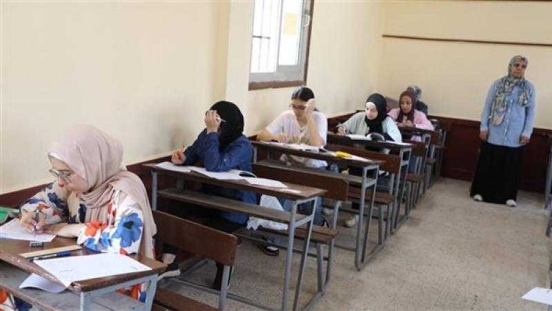 بدء امتحانات الثانوية العامة 2024 في التفاضل والتكامل
