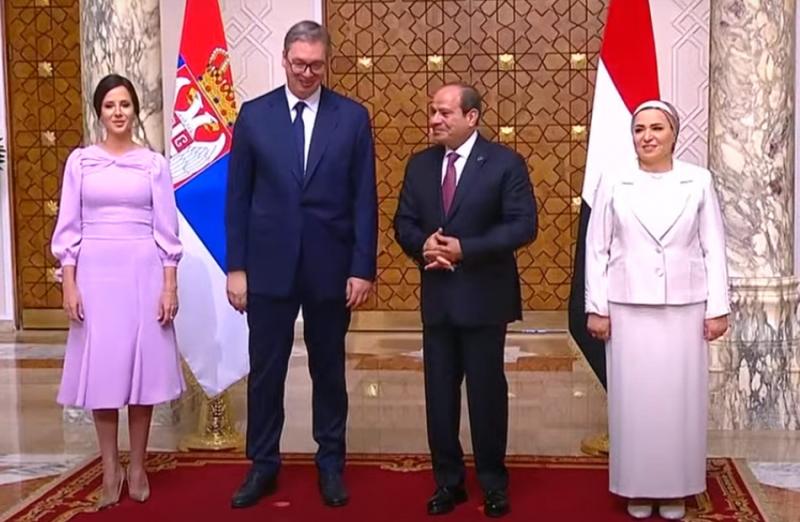 خط أحمر