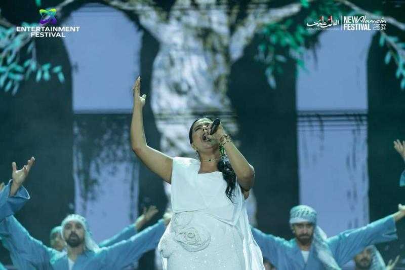 دينا الوديدي تبهر جمهور مهرجان العلمين في حفل افتتاح الدورة الثانية | صور