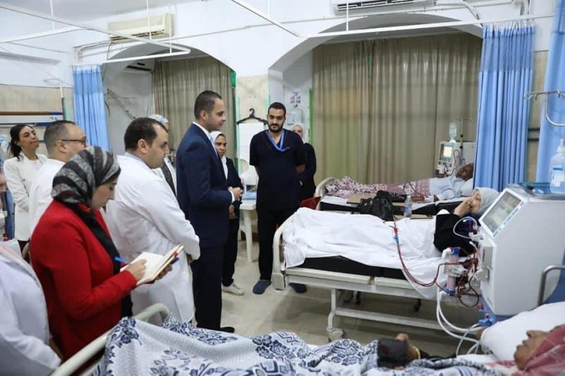نائب وزير الصحة يقوم بجولة تفقدية في مستشفى القاهرة الجديدة التخصصي.. صور