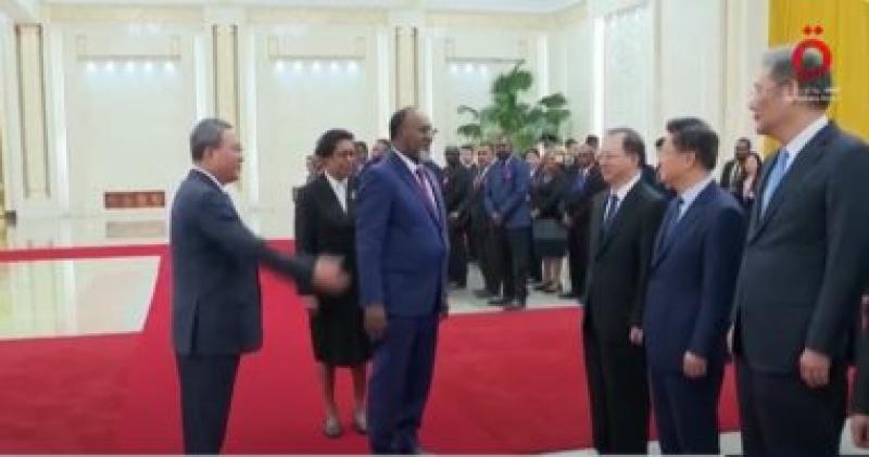 خط أحمر