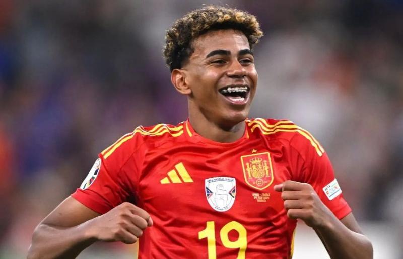 لامين يامال أصغر لاعب يشارك في نهائي أمم أوروبا