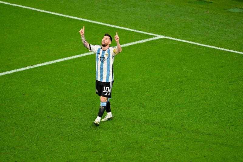 ميسي: أنا بخير وأتمنى العودة القريبة للملاعب.. وحققنا هدفنا في كوبا أمريكا