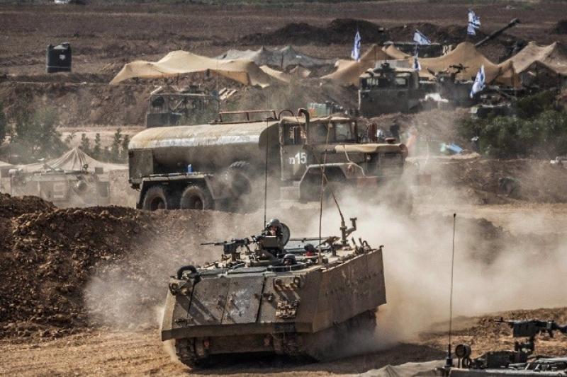 جيش الاحتلال يقر بوجود نقص كبير في الدبابات بسبب تضررها بمعارك غزة