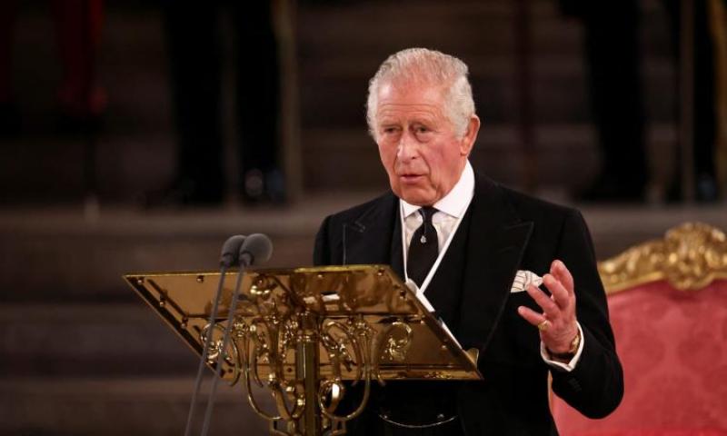 خط أحمر