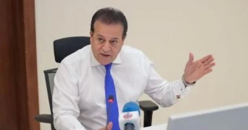 وزير الصحة يدعو طبيبة سوهاج وزوجها لزيارته فى مكتبه الإثنين المقبل