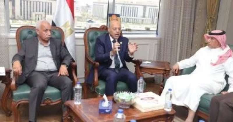 خط أحمر