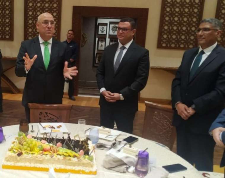 خط أحمر