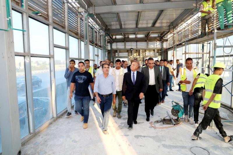 وزير النقل يوجه بتكثيف الأعمال بمشروع الأتوبيس الترددي BRT