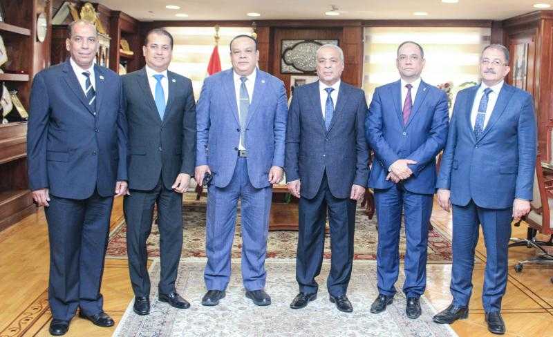 رئيس النيابة الإدارية يستقبل رئيس الهيئة الوطنية للانتخابات