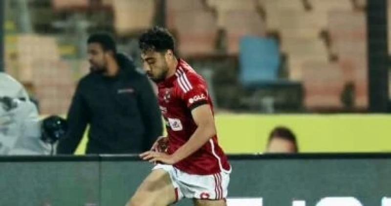 الأهلى ضد بيراميدز.. لقاء خاص بين الشقيقين أكرم وأحمد توفيق