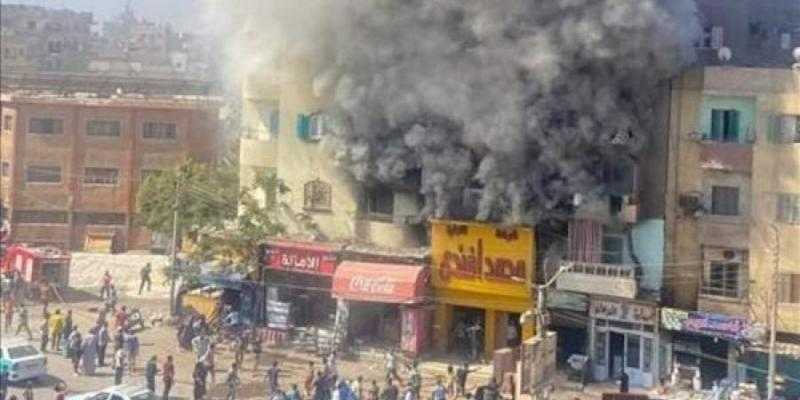 الحماية المدنية تسيطر على حريق هائل بإحدى الشركات بالفيوم