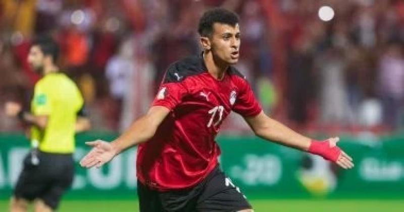 مليون دولار و20% إعادة بيع وإعارات.. تفاصيل مفاوضات الأهلي لضم نجم الإسماعيلي