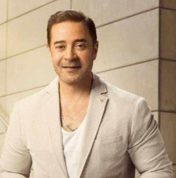 مدحت صالح يروج لألبومه الجديد.. تفاصيل
