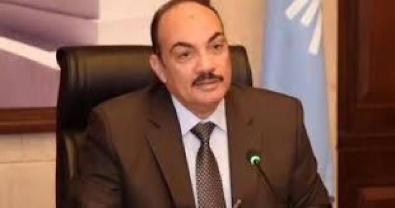 اللواء رضا فرحات: الرئيس السيسي حريص على تفعيل دور النخب السياسية وتطويرهم
