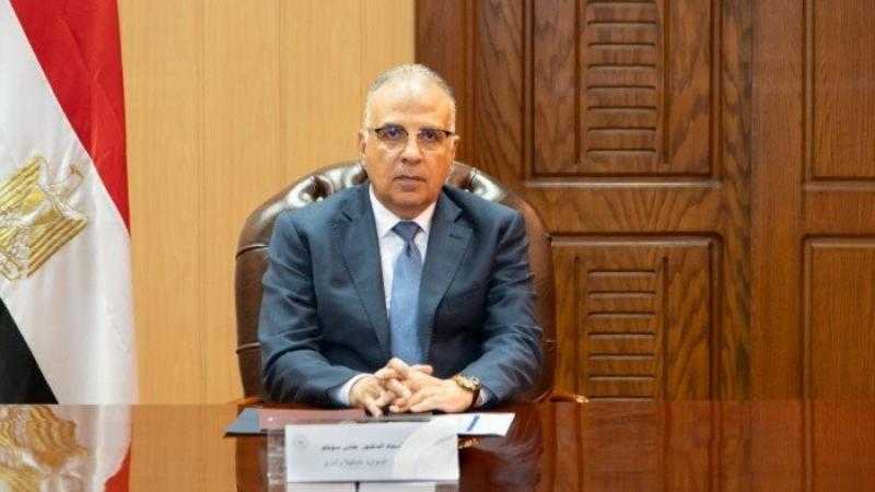 وزير الري يتابع أداء أجهزة الوزارة خلال فترة ”أقصى الاحتياجات المائية”