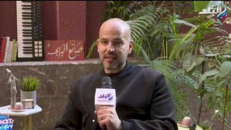 المطرب أبو: لم أستطع إكمال الألبوم بسبب أحداث غزة
