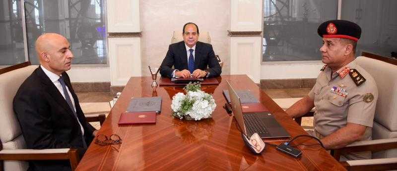 الرئيس السيسي يجتمع مع وزير التعليم ومدير الأكاديمية العسكرية لمناقشة محاور التدريب والتأهيل