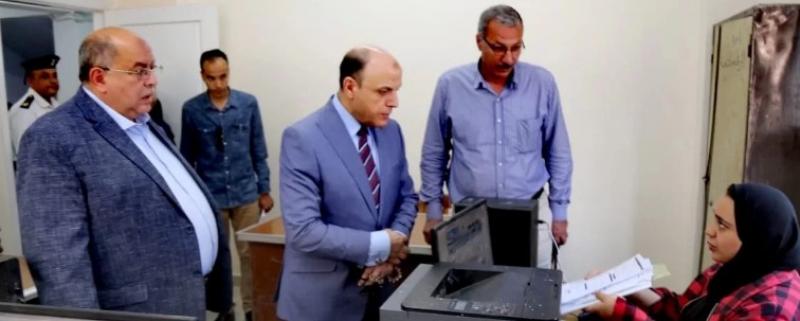 محافظ كفر الشيخ يتابع سير العمل في الوحدة المحلية بمركز قلين