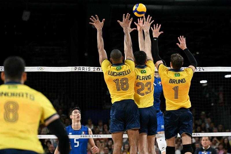 منتخب إيطاليا يفوز على البرازيل في منافسات الطائرة رجال بأولمبياد باريس
