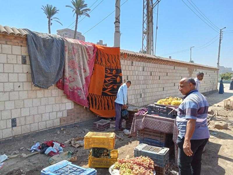 محافظ أسيوط: إزالة إشغالات وتعديات الباعة الجائلين على حرم الطريق بأبوتيج وحي شرق