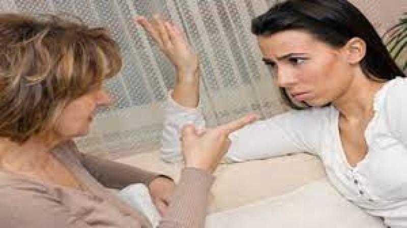 خبيرة إتيكيت توضح أنواع الحماوات وكيفية التعامل معهن