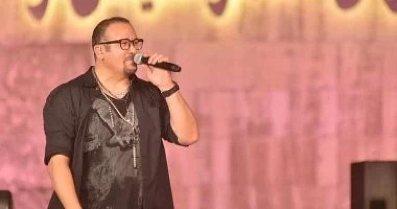هشام عباس: سعيد بالغناء في مهرجان العلمين لأول مرة وهقدم أغاني التسعينات