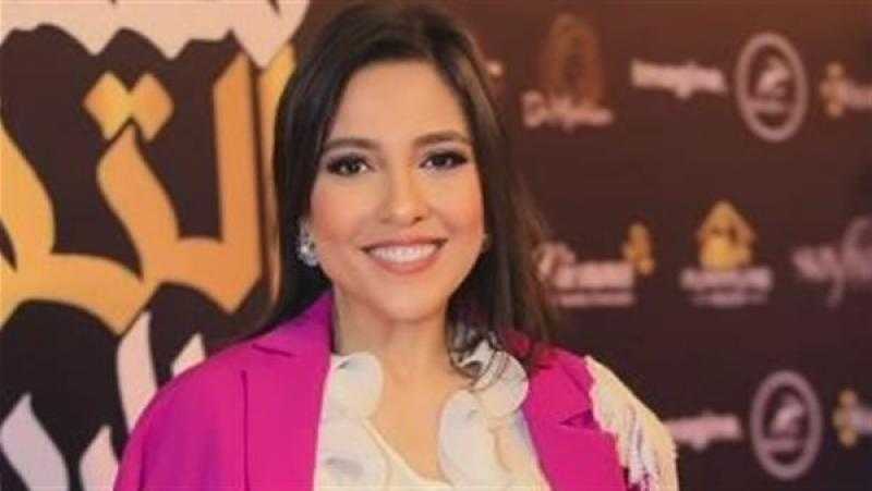 مي كساب تشيد بالعلمين الجديدة: قررت أشتري بيت هنا
