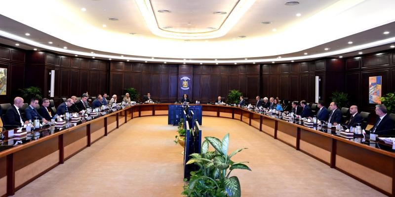 بدء اجتماع مجلس الوزراء بمقر الحكومة بالعلمين الجديدة