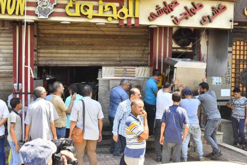 محافظ أسيوط يقود حملة مكبرة لإزالة الإشغالات والتعديات بحى شرق وموقف الأزهر