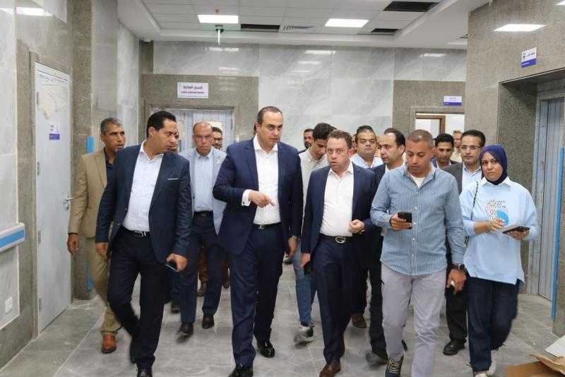 رئيس هيئة الرعاية الصحية ومحافظ جنوب سيناء يتابعان مستجدات مشروع سانت كيور للسياحة الاستشفائية