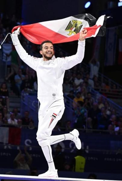 وزير الرياضة ينقل للبعثة المصرية تمنيات رئيس الوزراء بالتوفيق وتهنئته للمنتخب الاولمبي بالتأهل متصدرا مجموعته