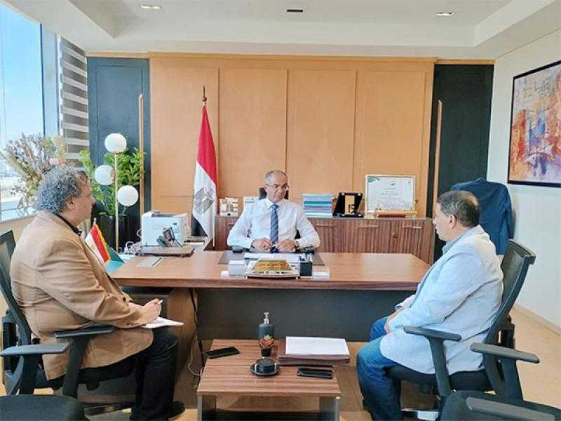 نائب وزير الإسكان يلتقي رئيس شركة ”مياه المنوفية” لمتابعة جهود تحسين مستوى الخدمات