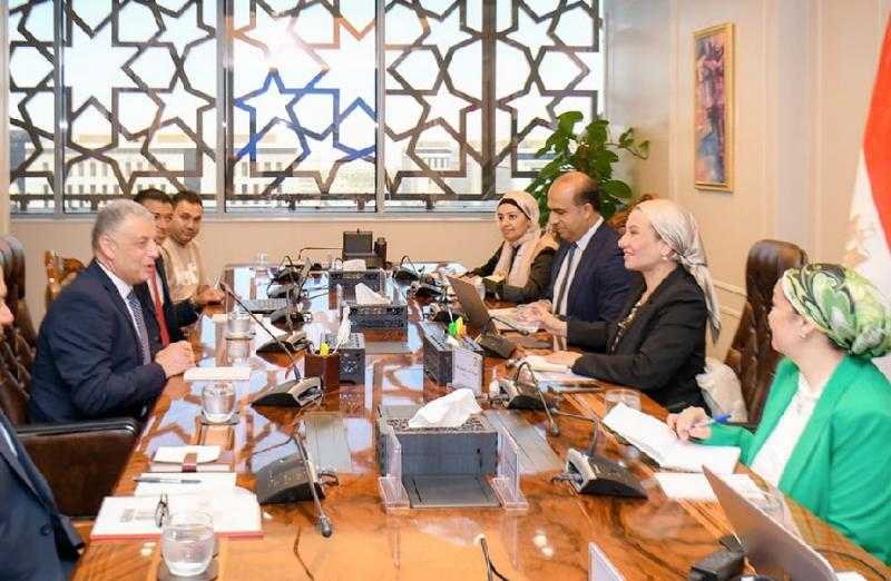 وزيرة البيئة: منظومة المخلفات ومساحات التشجير والتوافق البيئى لمحطات الصرف.. ملفات ذات أولوية بالإسماعيلية