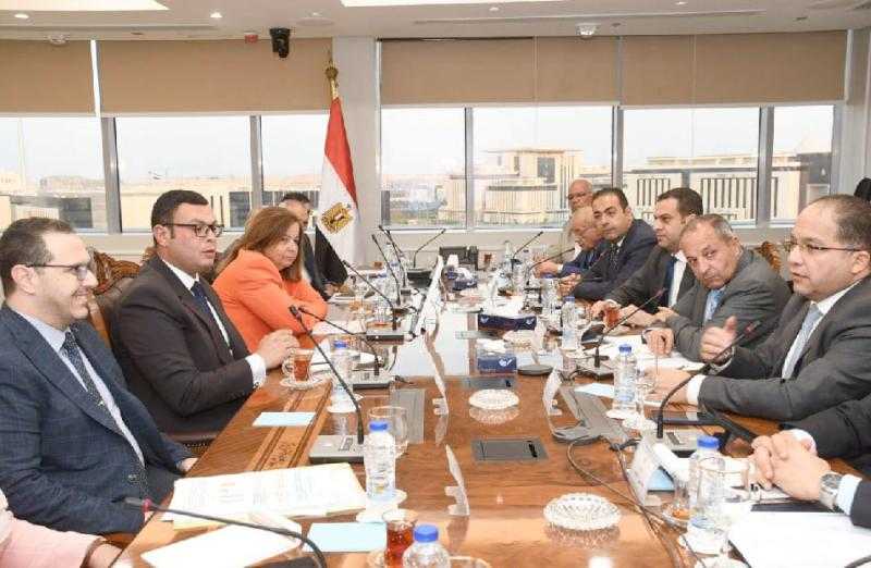 وزير الإسكان ومحافظ بورسعيد يبحثان مقترحات تنفيذ مشروعات سكنية لأهالي المحافظة