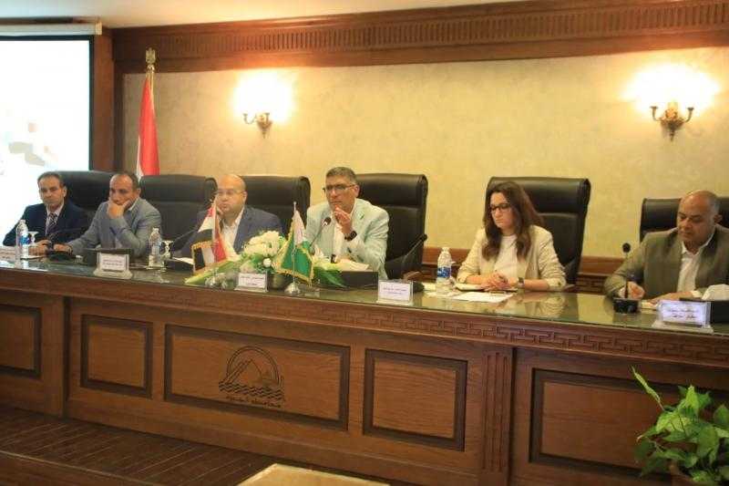 محافظ الجيزة يكلف رؤساء الأحياء والمراكز بوضع ملف التصالح ضمن أولويات العمل